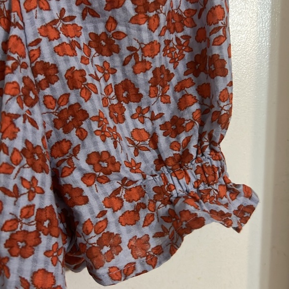 Madewell top. - Picture 5 of 11